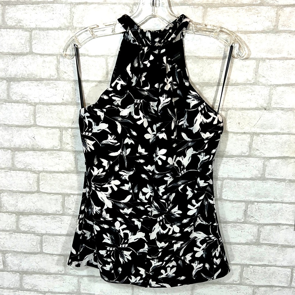 White House black market floral top size small